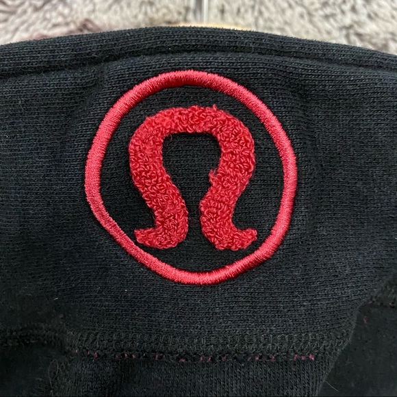 Lululemon Scuba Hoodie - Picture 4 of 5
